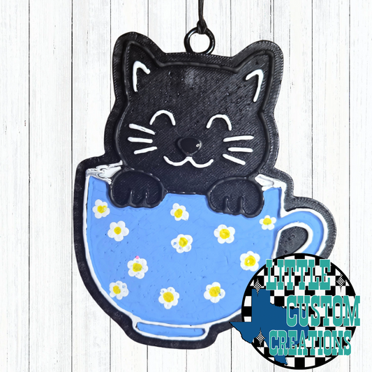 Tea cup cat